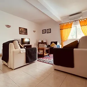 Flora Appartement Santa Bárbara de Nexe